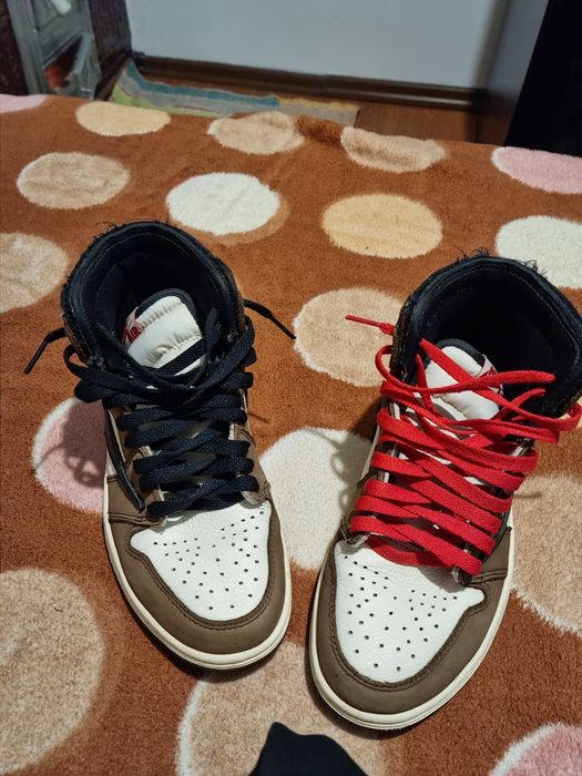 Nike Jordan 1 travis