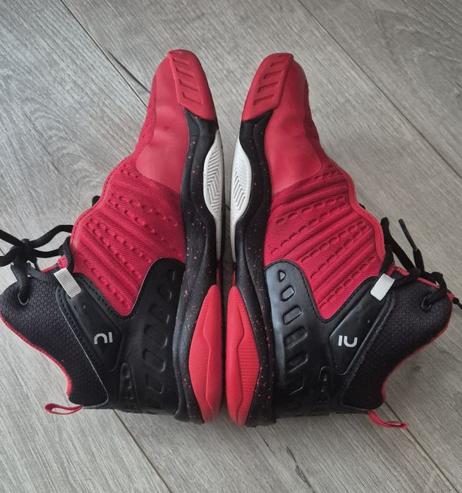 Adidasi Tarmak 36 baschet