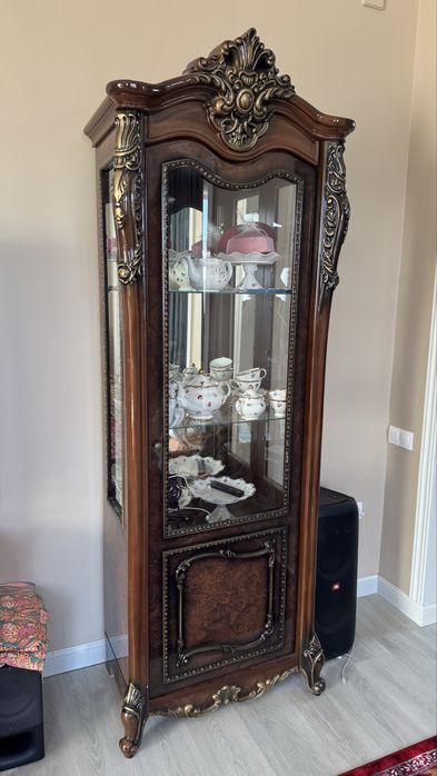 Сервант в гостиную