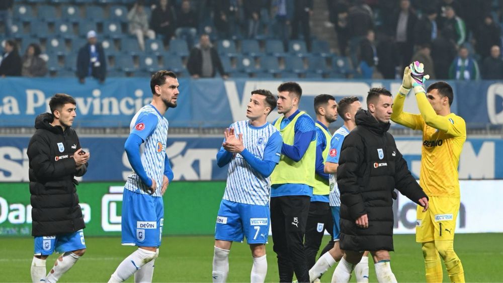 Echipament  Puma CS Universitatea Craiova UCV original L