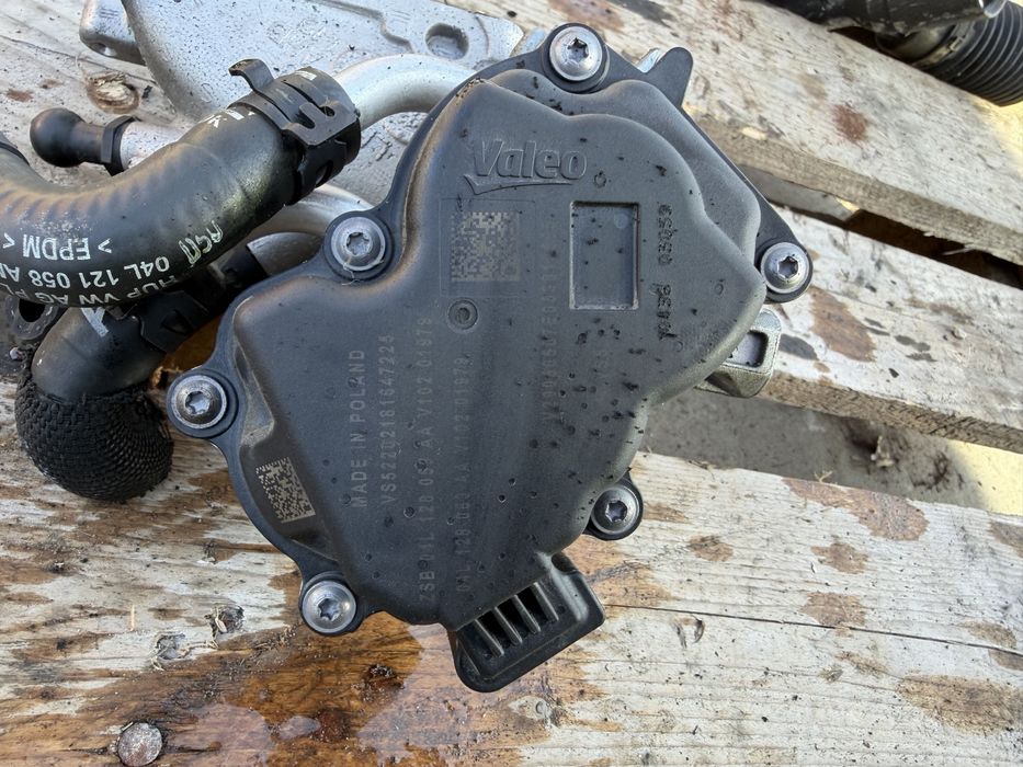 Дроселова клапа за 2.0 TDI (DFG/DFGA/DFGC) – 04L128063
