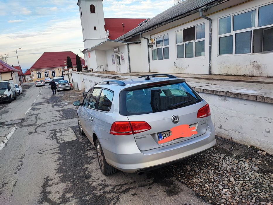 Vând passat b7 break