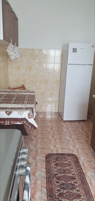 Închiriez apartament  regim hotelier .