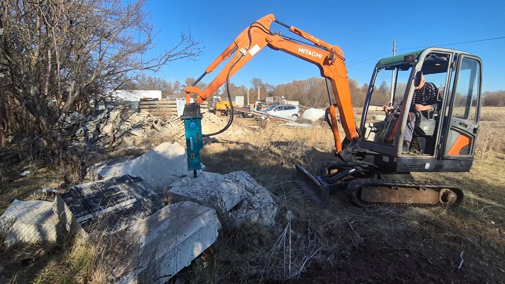 Услуги с мини багер. Хидравличен чук 150 кг,