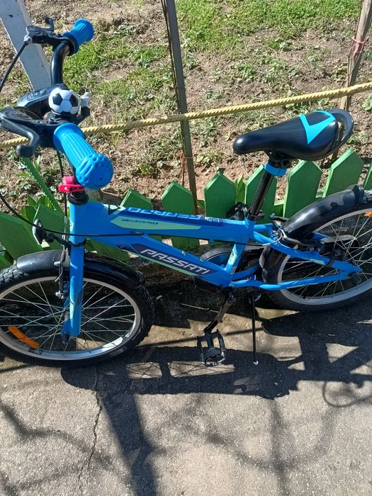 Продавам децко колело