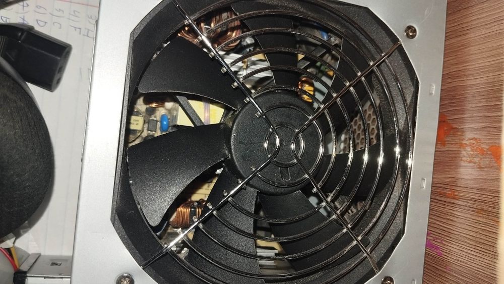 Блок питания fsp 460 ватт