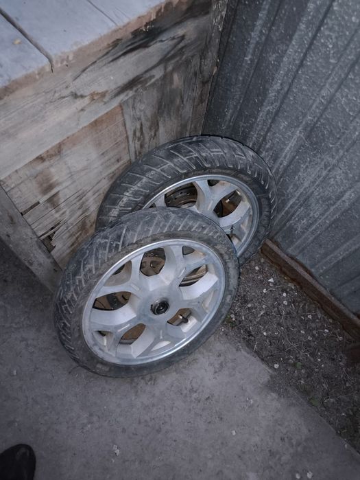 Продам мопед на запчасти