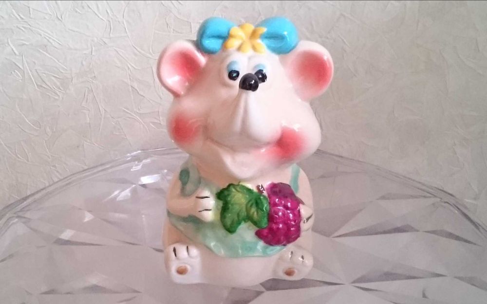 Фигурки цветное стекло