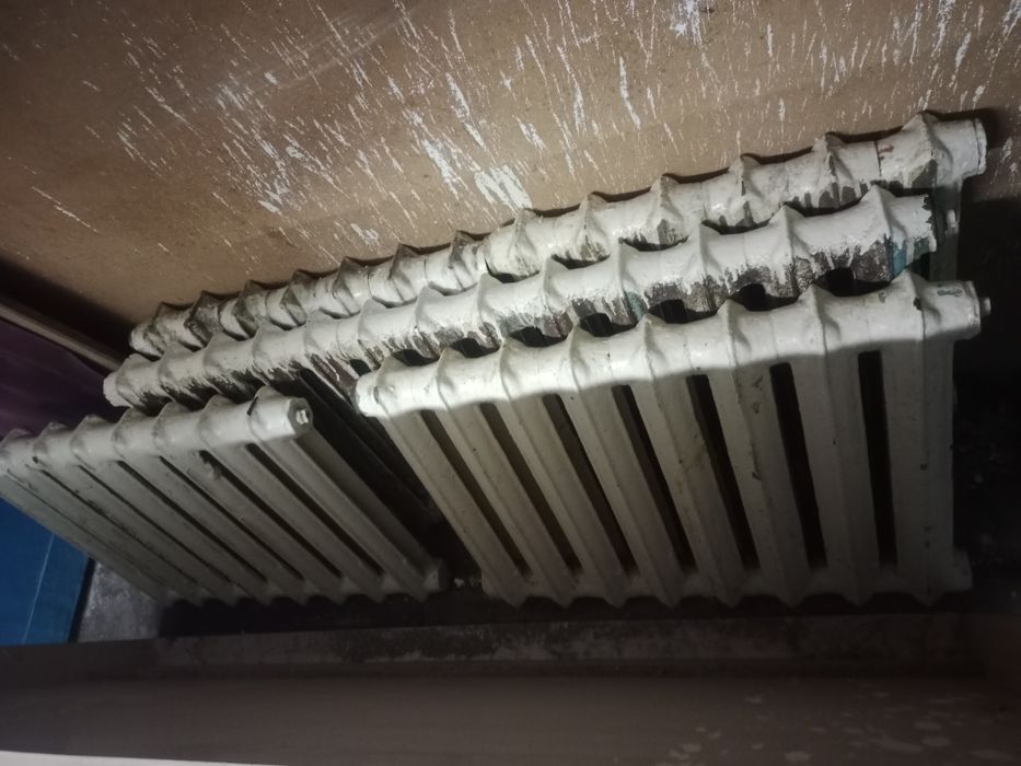 Продам чугунный батареи