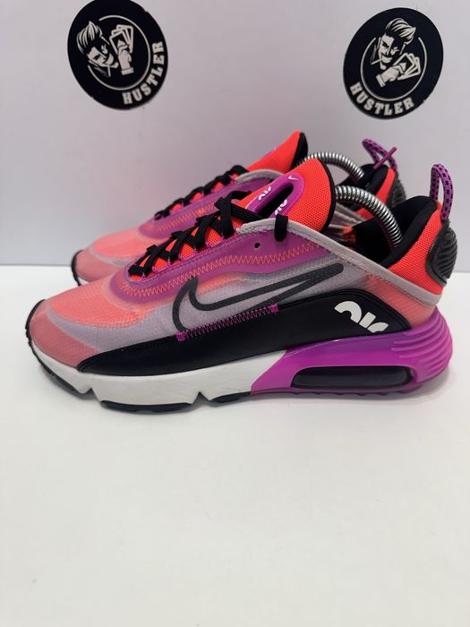 Маратонки NIKE AIR MAX 2090. Намер 40