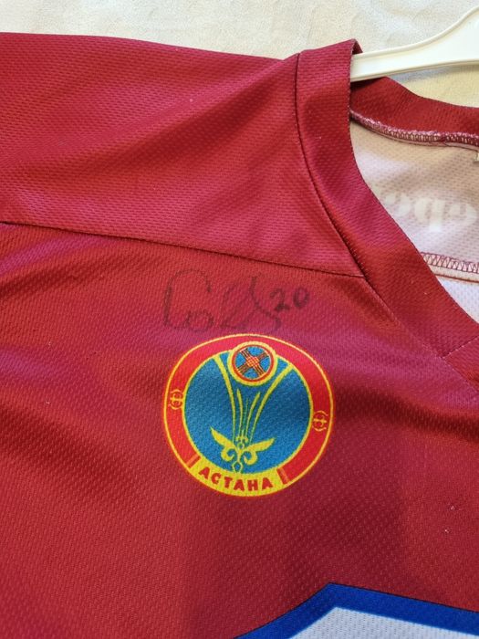 Продам кофту джерси для хоккея вратарская