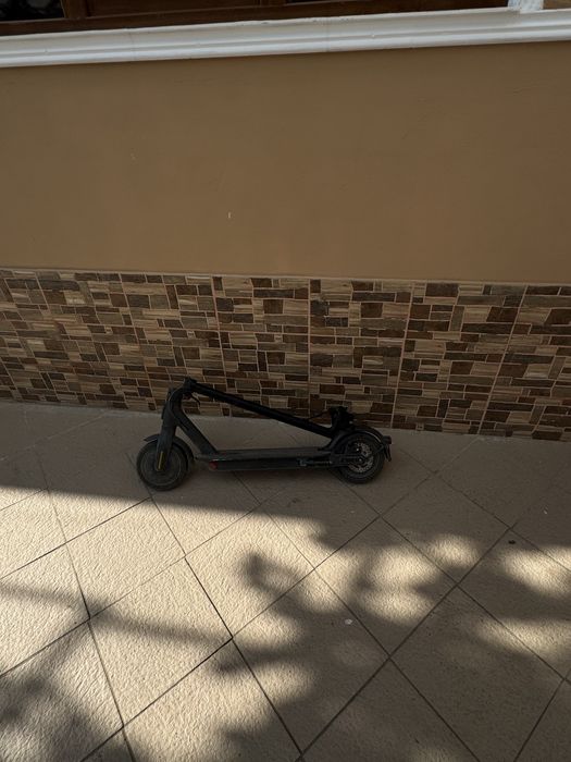 Trotineta electrica xiaomi Mi electric scooter essential