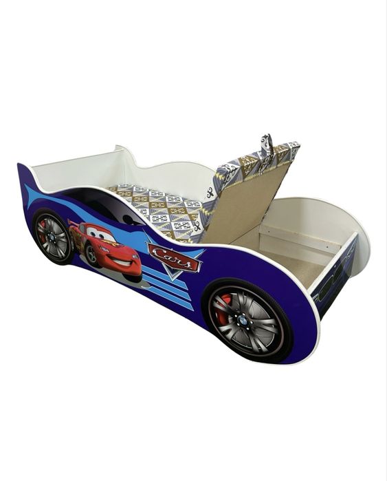 Кровать машинка детская