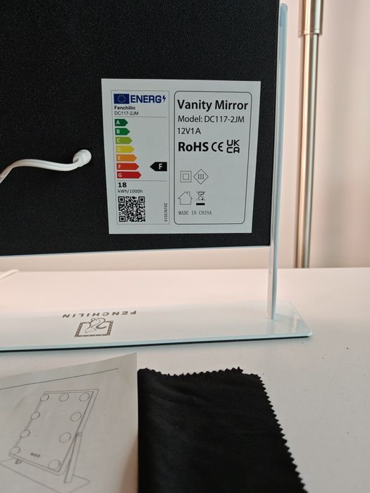 Холивудско Огледало за грим 30*25 см  Fenchilin 9 лампи