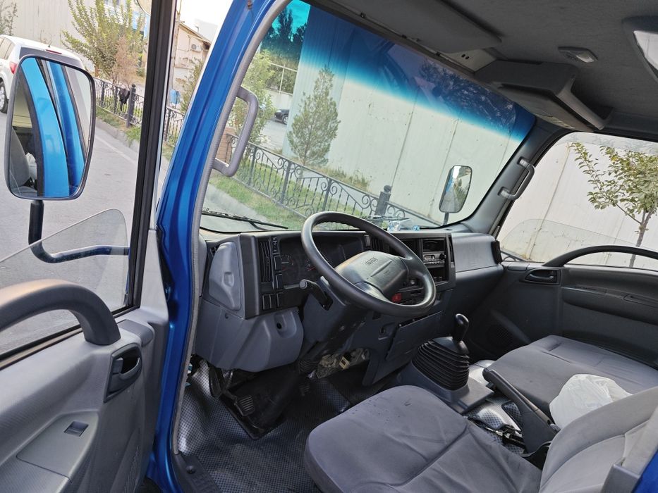 Isuzu  samosval  avtobusdan yasalgan  2013 yil kapitalniy qilingan