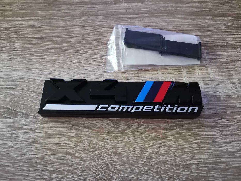 Предна решетка черна емблема BMW X4M Competition