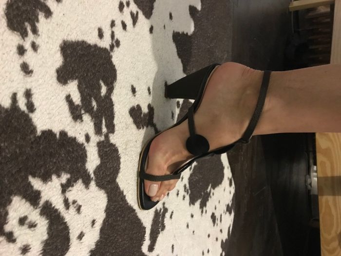 Sandale din piele noi, maro, marimea 39, model deosebit