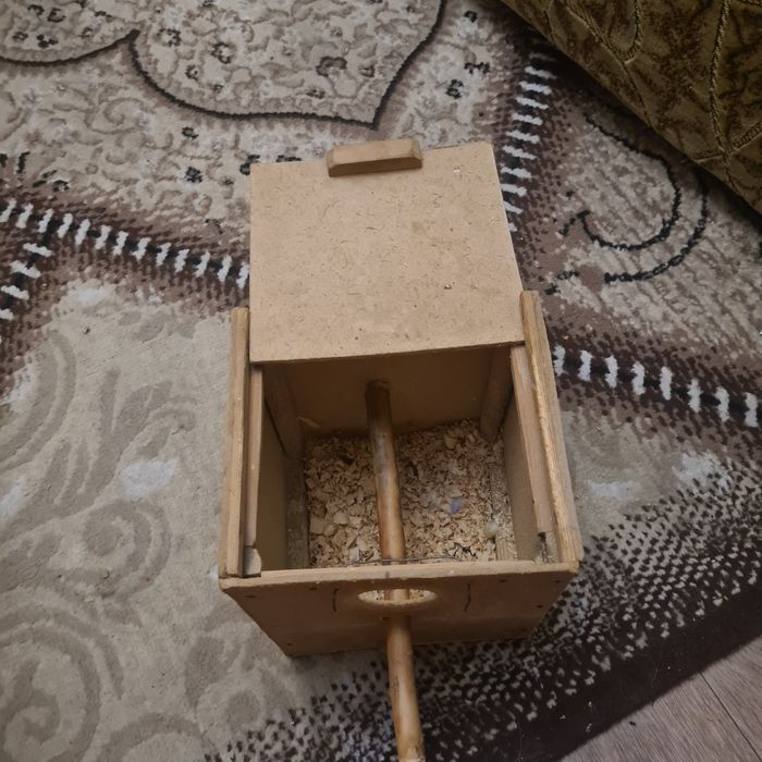 Домик для волнистых попугайчиков