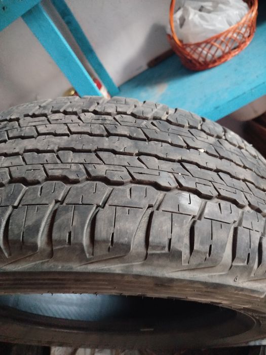 Зимние шины 265/60/18