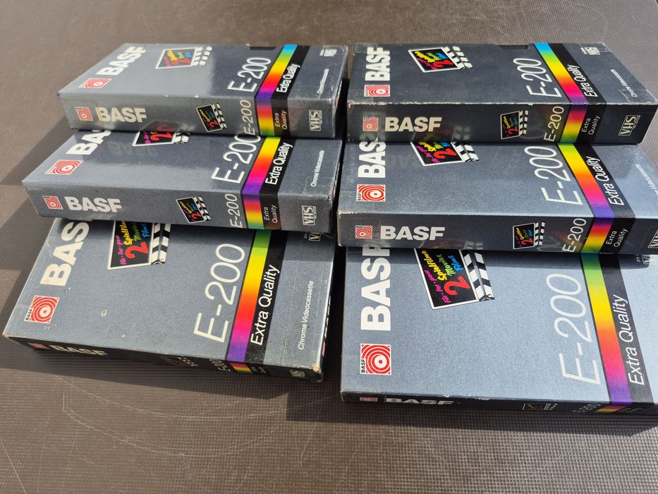 Vând 20 casete video Basf VHS originale de 200 minute colectie filme acțiune,drama,Comedie, Triler, dragoste,western...etc.
