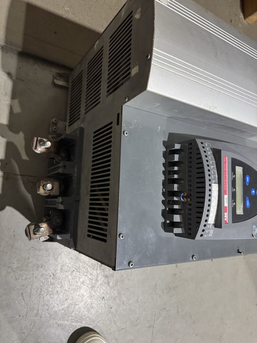 Устроиство плавного пуска ABB на 400 квт