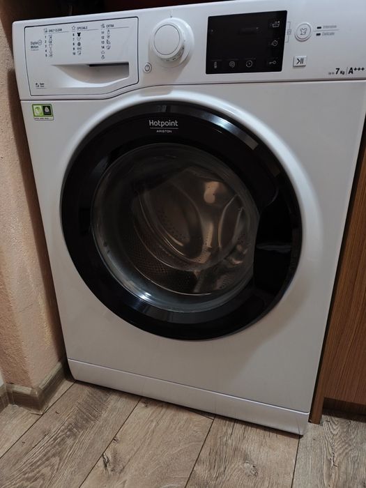 Пералня ARISTON Hotpoint