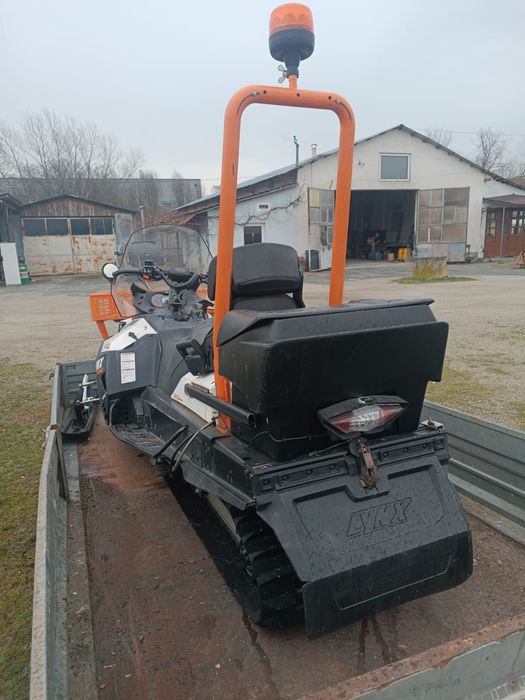 Snowmobil Lynx alpine