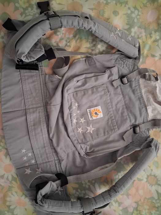 Marsupiu ergonomic Ergobaby