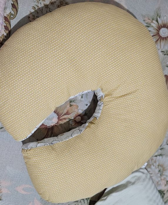 Подушка для кормления