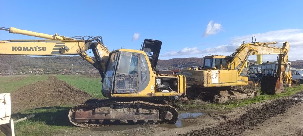 Dezmembrez Komatsu PC 200 PC 210 PC 230