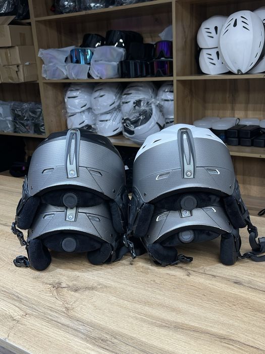 Горнолыжный шлем