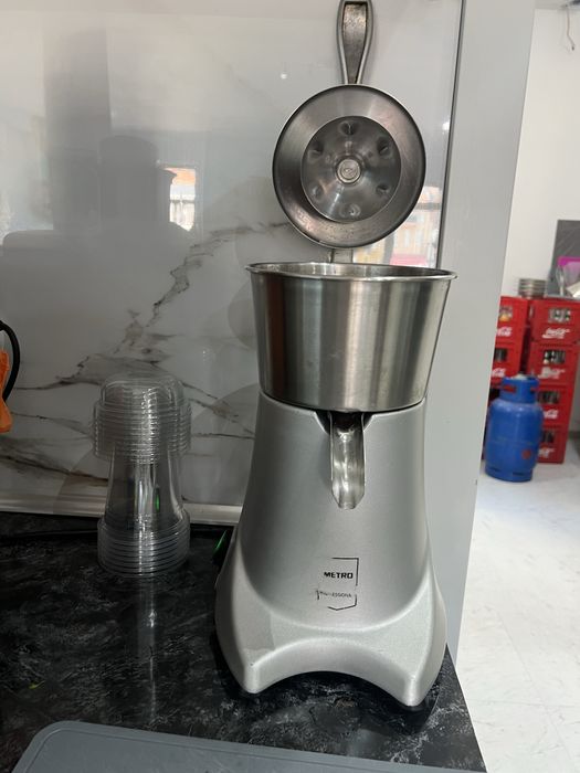 Професионална фреш машина за цитруси