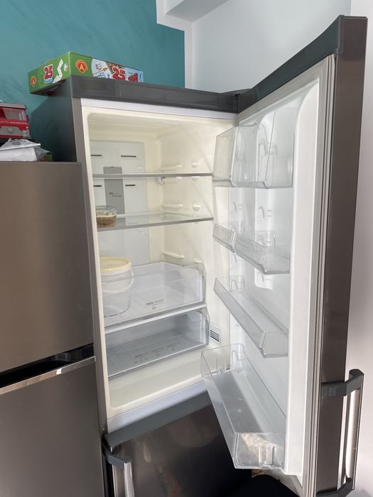 Combina frogorifica Hotpoint Ariston  frigider