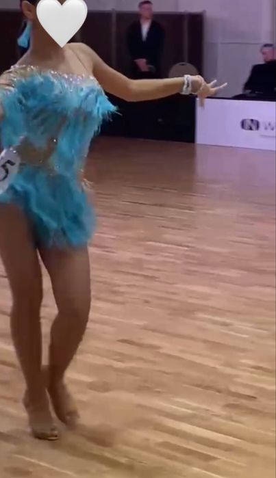 Спортивно-бальное платье (латино-американская программа)