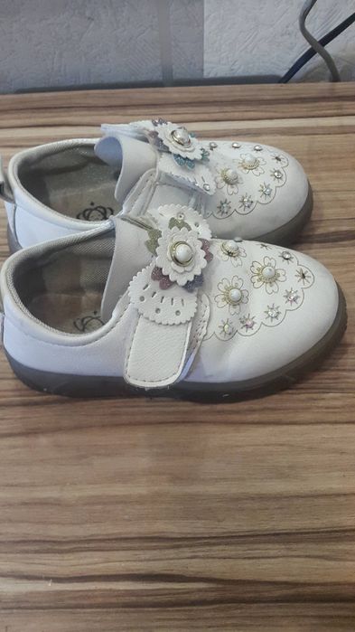 Продам обувь не дорого.