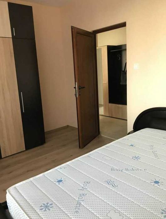 Дава се под наем Тристаен апартамент в Пловдив, Младежки Хълм - 90 кв.м за 316.2 € - Снимка #2