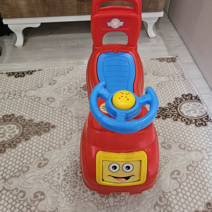 Детска кола за бутане