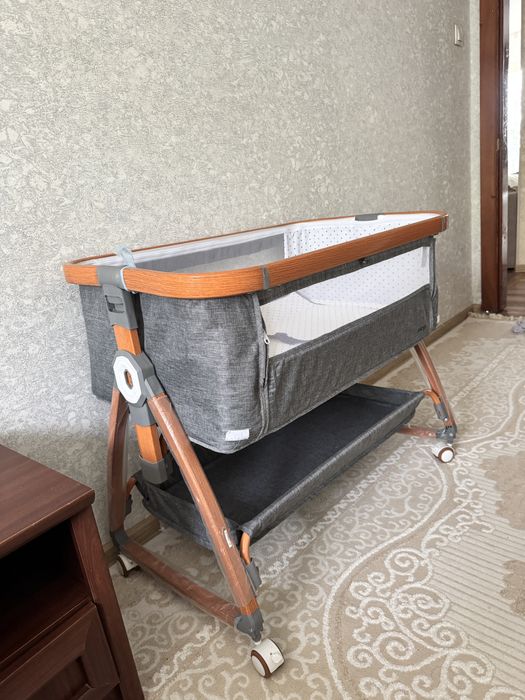Продам манеж кровать