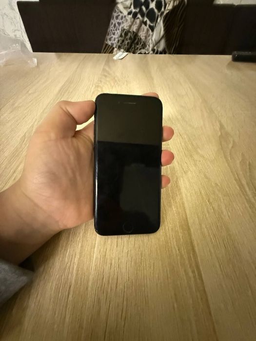 Iphone 7 ozi rangi qora