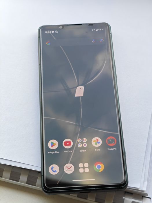 Sony Xperia IV в отличном состоянии