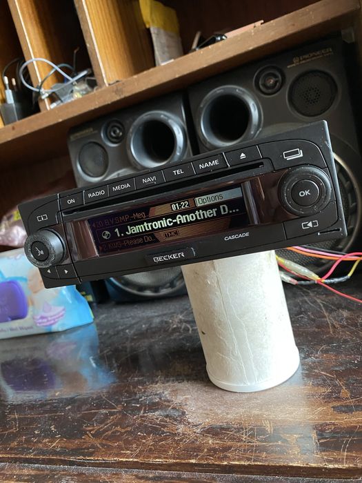 BECKER Cascade BE 7944 - ВИСОК КЛАС -Качествен авто плеър CD Навигация