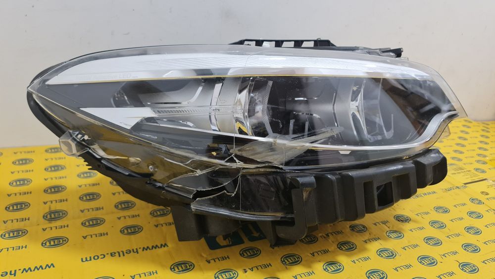 Far full led adaptiv dreapta BMW 2 f22 f23 f87 avariat
