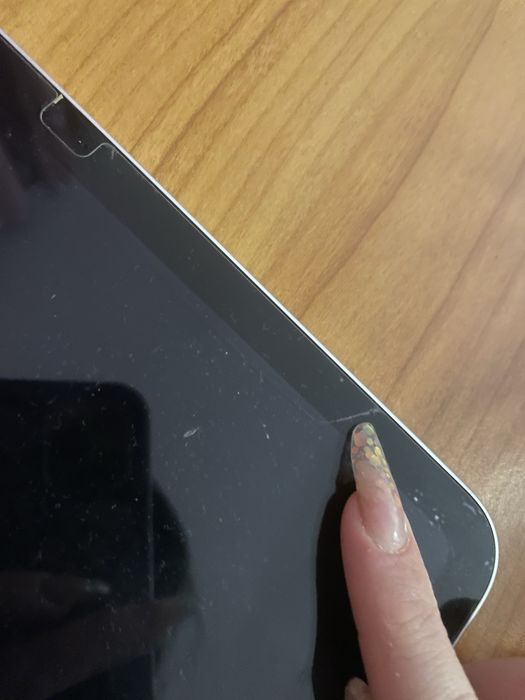vand ipad generatia 10 +pen compatibil cu rezerve