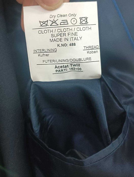 Продаётся костюм и брюки комплект // Костюм ва шим сотилади