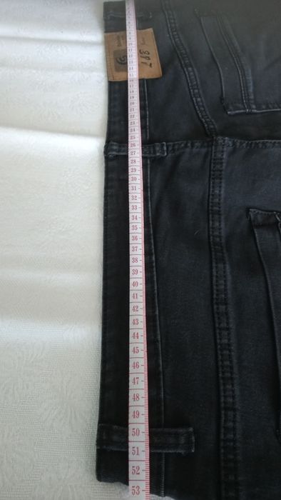 Blugi bărbați mărime 41
