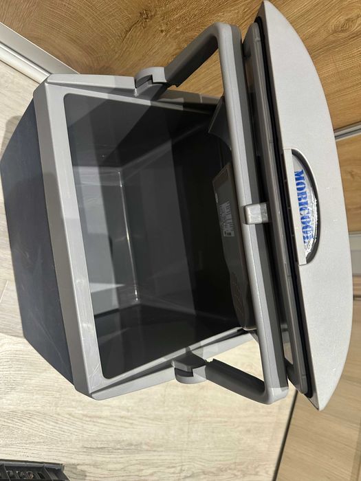 Немска хладилнa чанта Mobicool TC-26-12/230 - , 26л, 12V-220V