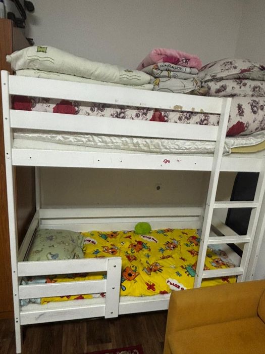 Отдам даром двухярусную кровать