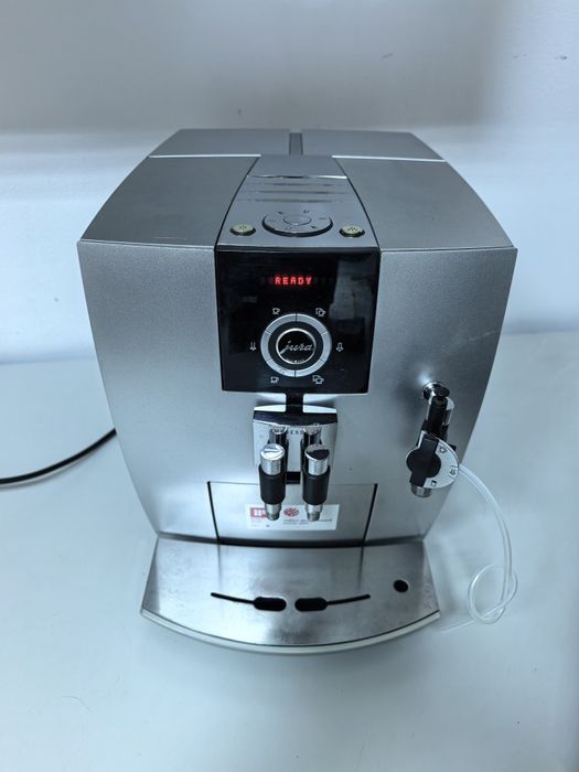 Espresor Jura Impressa J5 cu furtun spumare lapte cafea boabe sau macinata