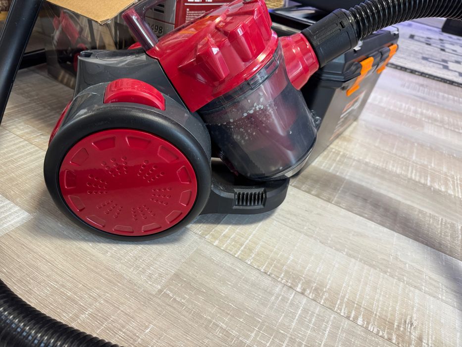 Продавам прахосмукачка.  В отлично състояние Работи отлично