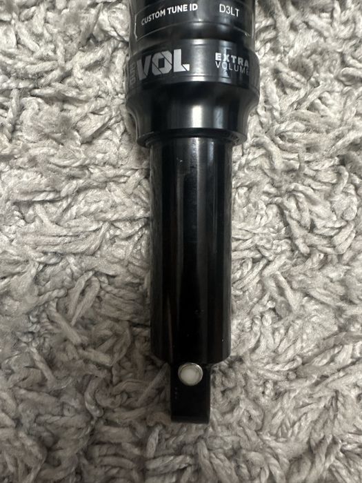 Vand Fox dpx2 performance 230x60